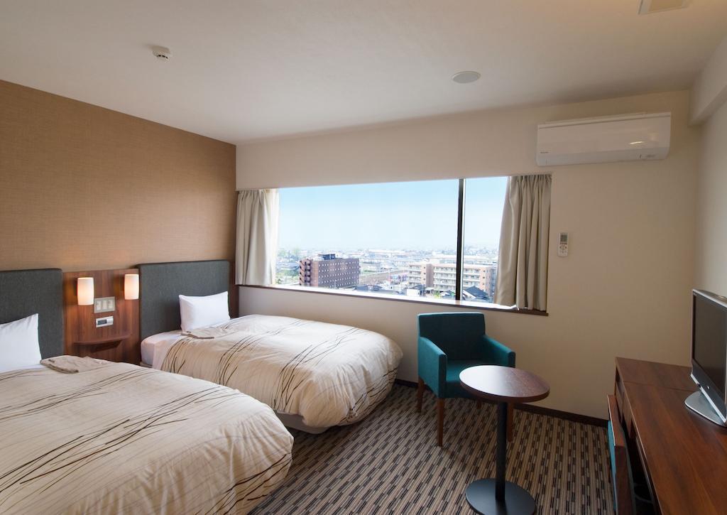 Uozu Manten Hotel Ekimae الغرفة الصورة