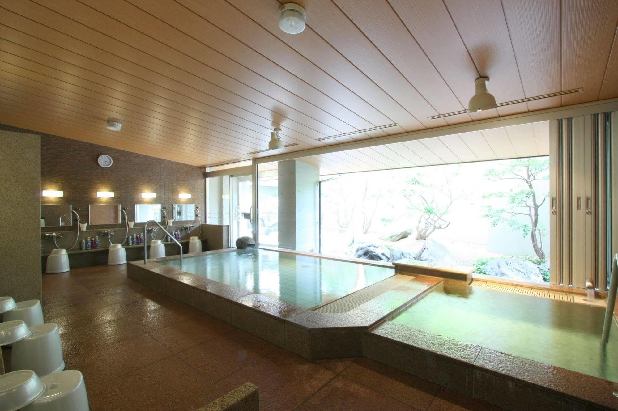 Uozu Manten Hotel Ekimae المظهر الخارجي الصورة