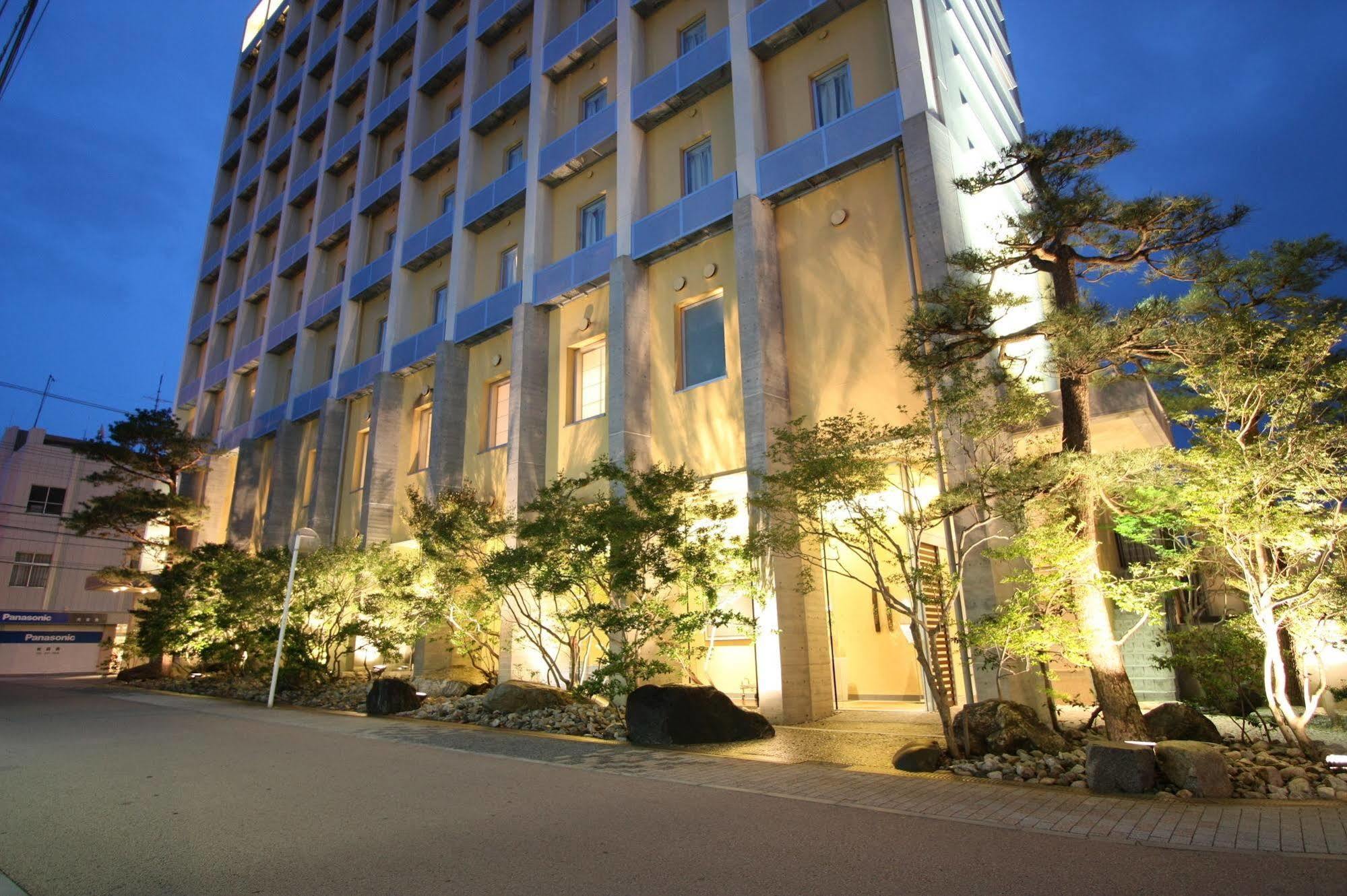 Uozu Manten Hotel Ekimae المظهر الخارجي الصورة