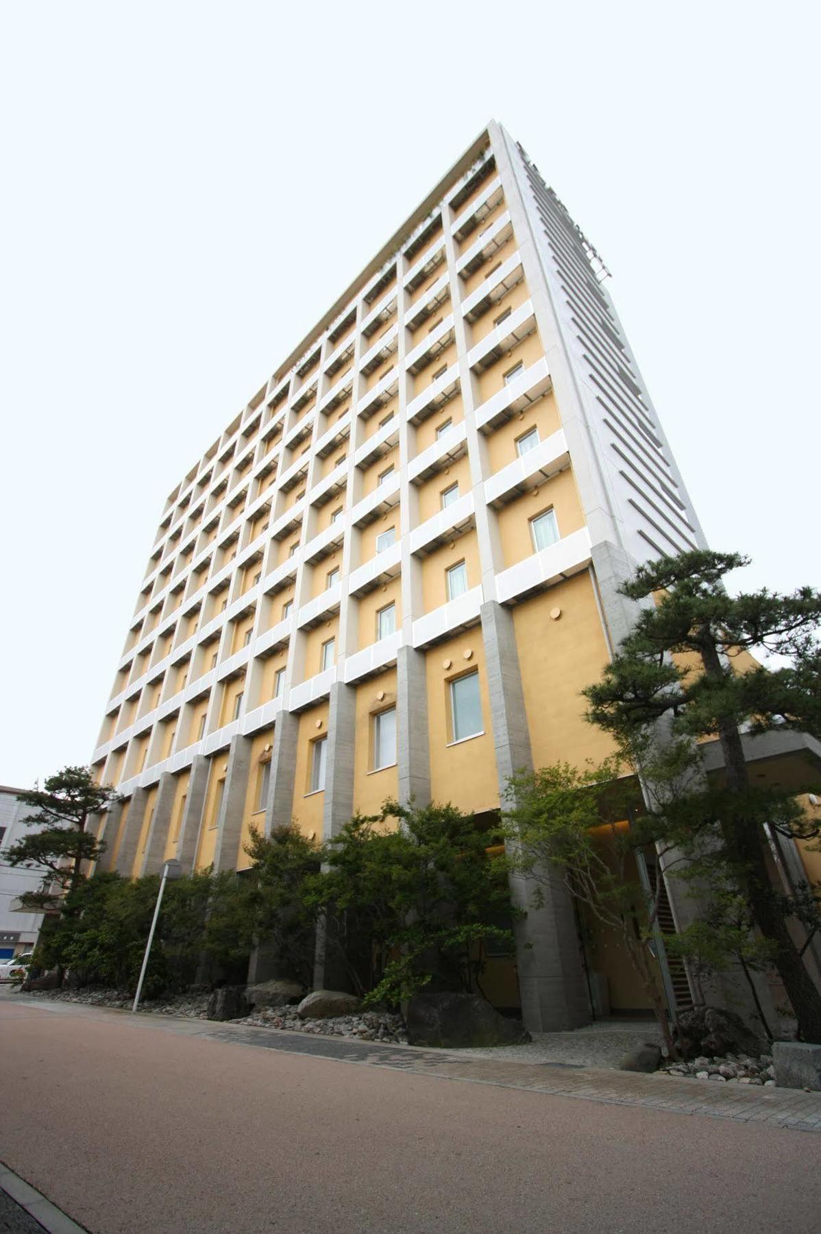 Uozu Manten Hotel Ekimae المظهر الخارجي الصورة